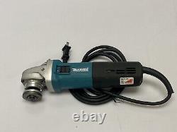 Makita 9566CV Powerful 12 Amp Motor 6 In Variable Speed Cut-Off/Angle Grinder